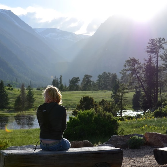 Meet your Posher, Lara - Picture 1 of 1